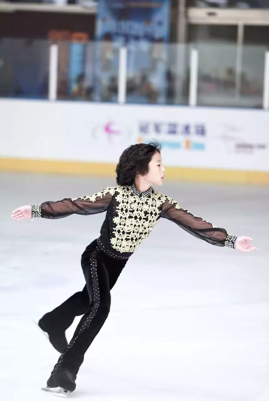 冰岛队在世界体育舞台上大放异彩