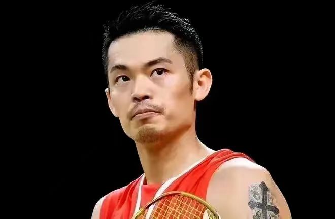 英格兰羽毛球队逆转韩国羽毛球队，林丹惊艳世界