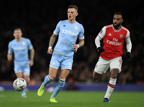 熊猫体育平台-怀特日令三联盟年让日出一篮球人领消的简单介绍