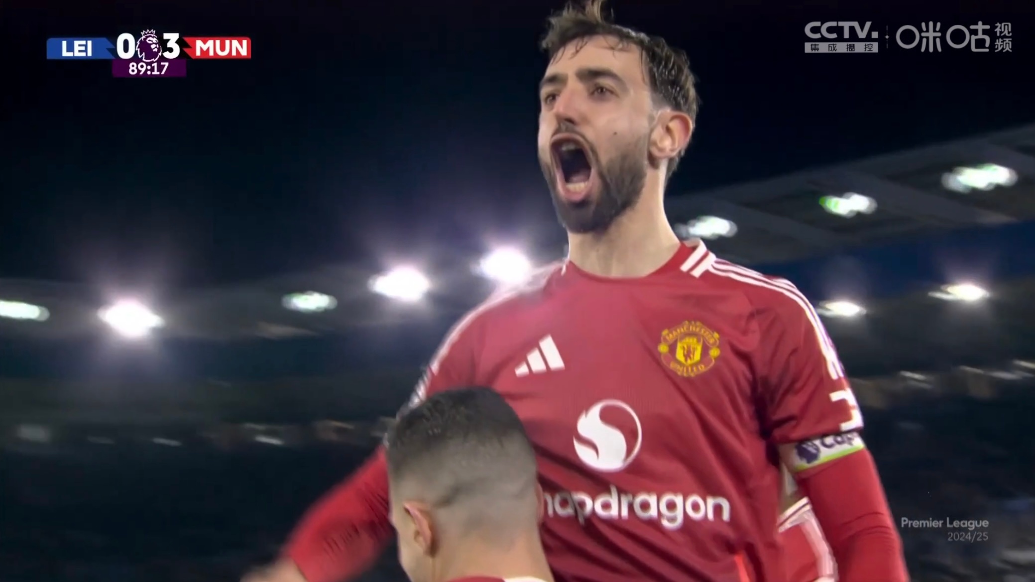 莱斯特城球员集体接受体能测试，备战疲劳期